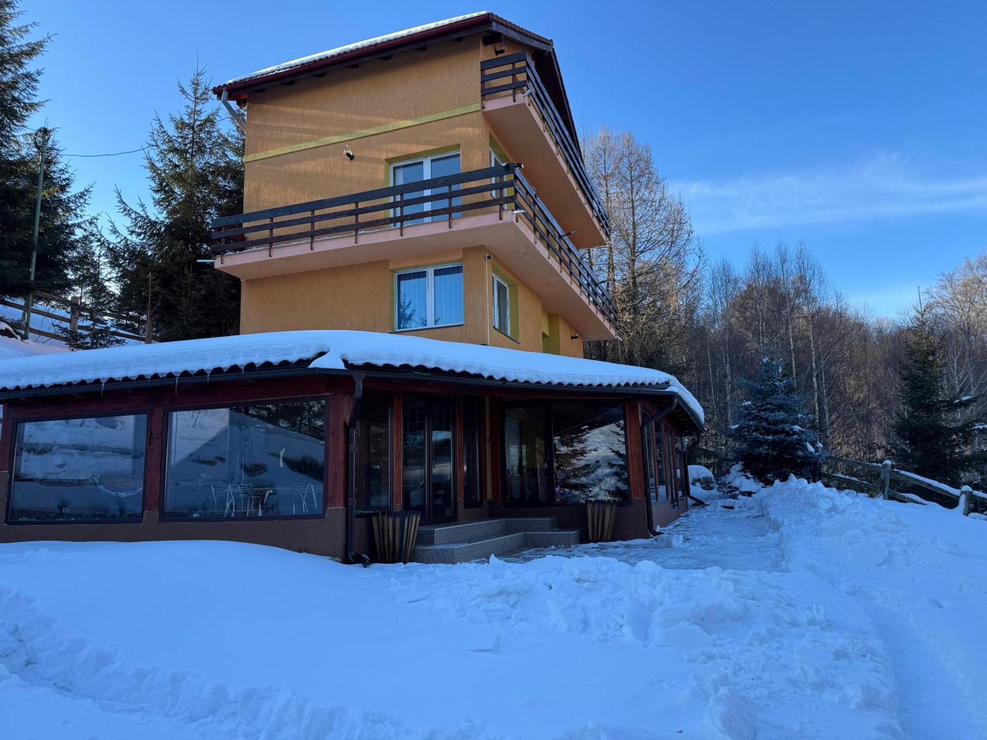 Vila Serar Моечу де Жос Екстериор снимка